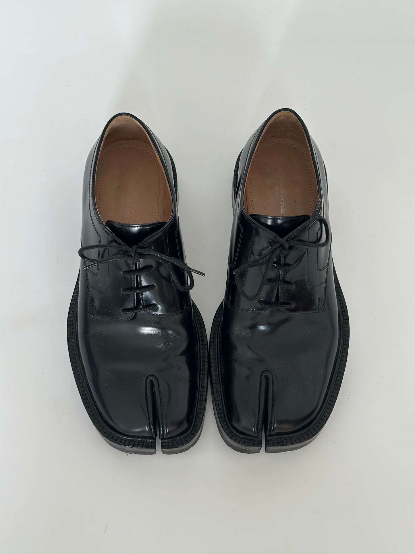 Maison Margiela Tabi County Derby – Black Leather