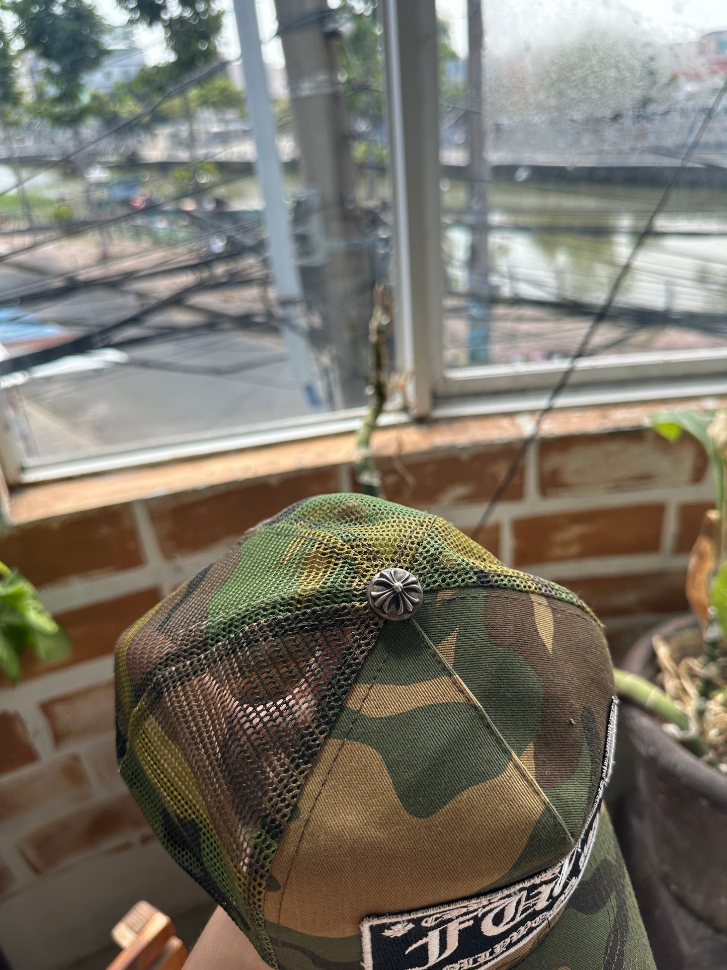 VINTAGE 90S CHROME HEARTS *FCK* CAMO TRUCKER HAT