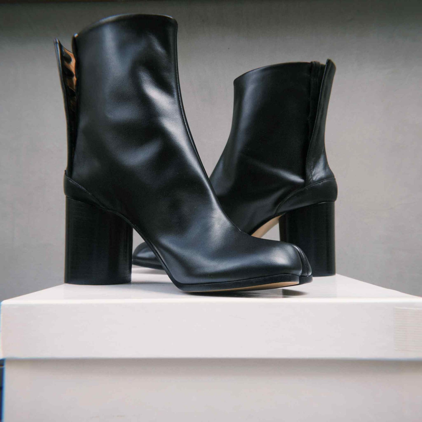 MAISON MARGIELA TABI 6cm ANKLE BOOTS