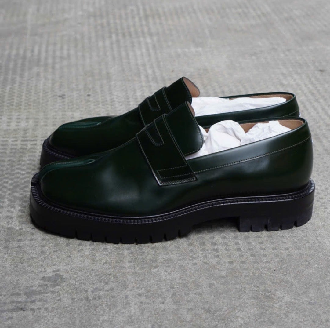 Maison Margiela Tabi County Loafer – Dark Green