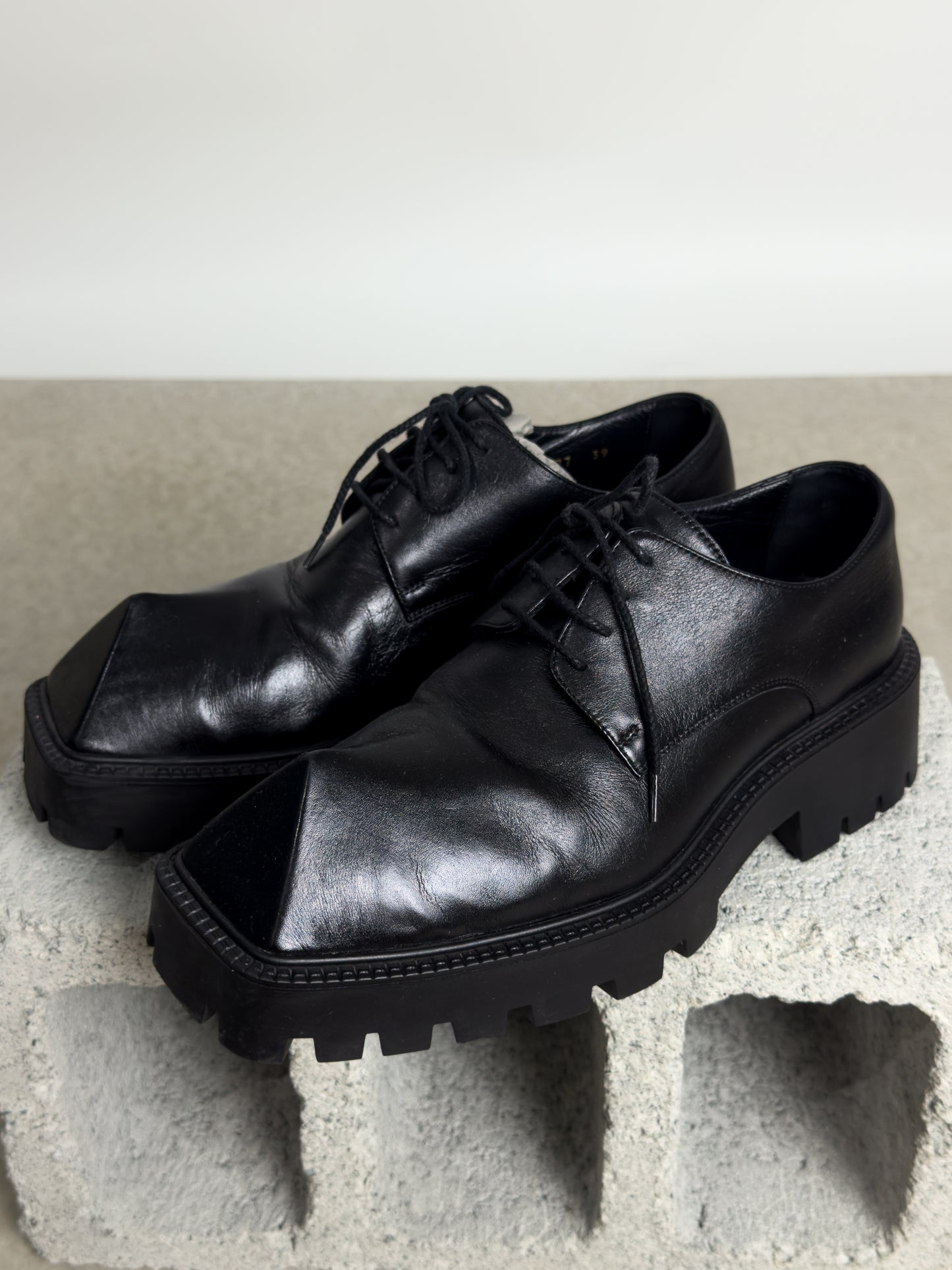 BALENCIAGA RHINO DERBY 🦏