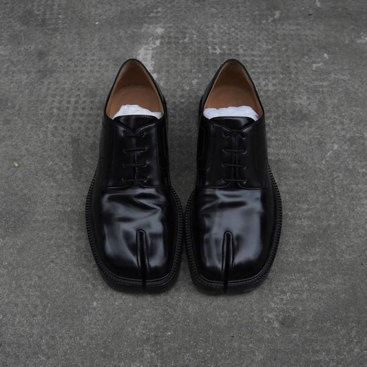 MAISON MARGIELA COUNTY TABI LEATHER DERBY SHOES