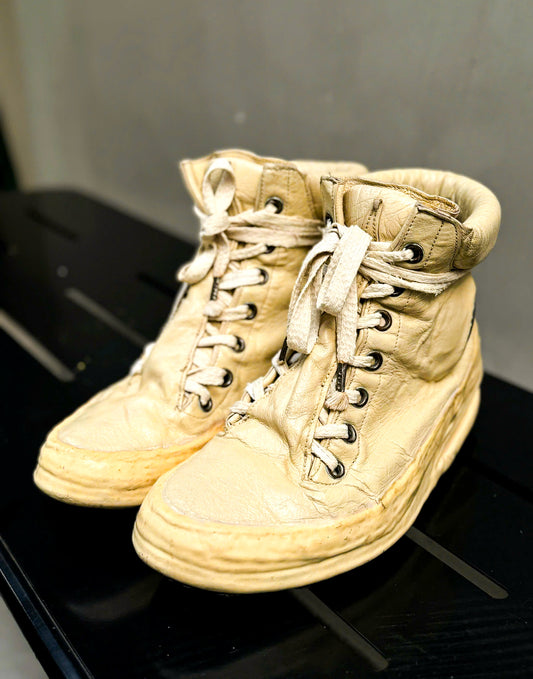 CAROL CHRISTIAN POELL - C.C.P AM/2685P ROOMS / 01