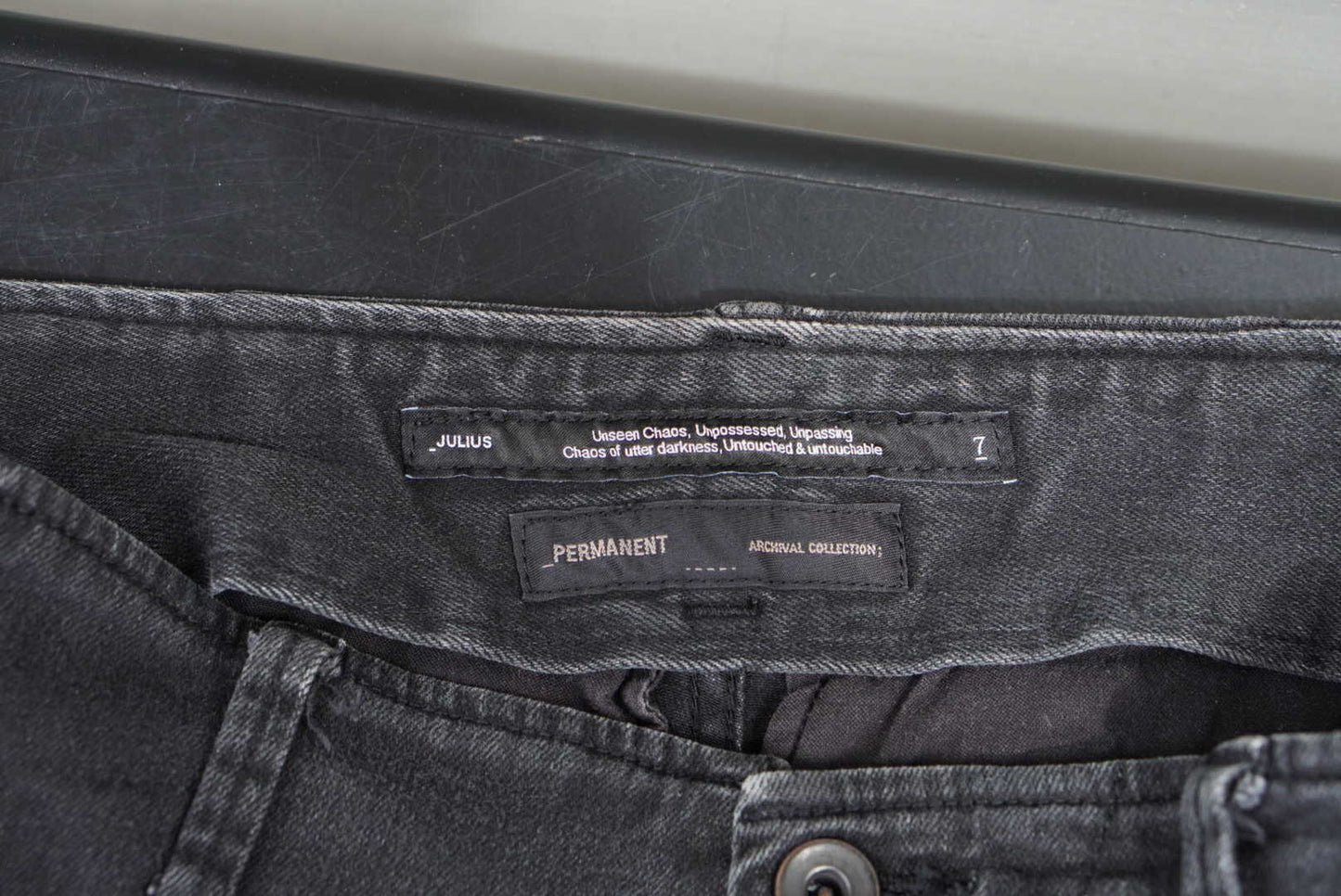 Julius_7 FW21 Resilience Gasmask Cargo Pants